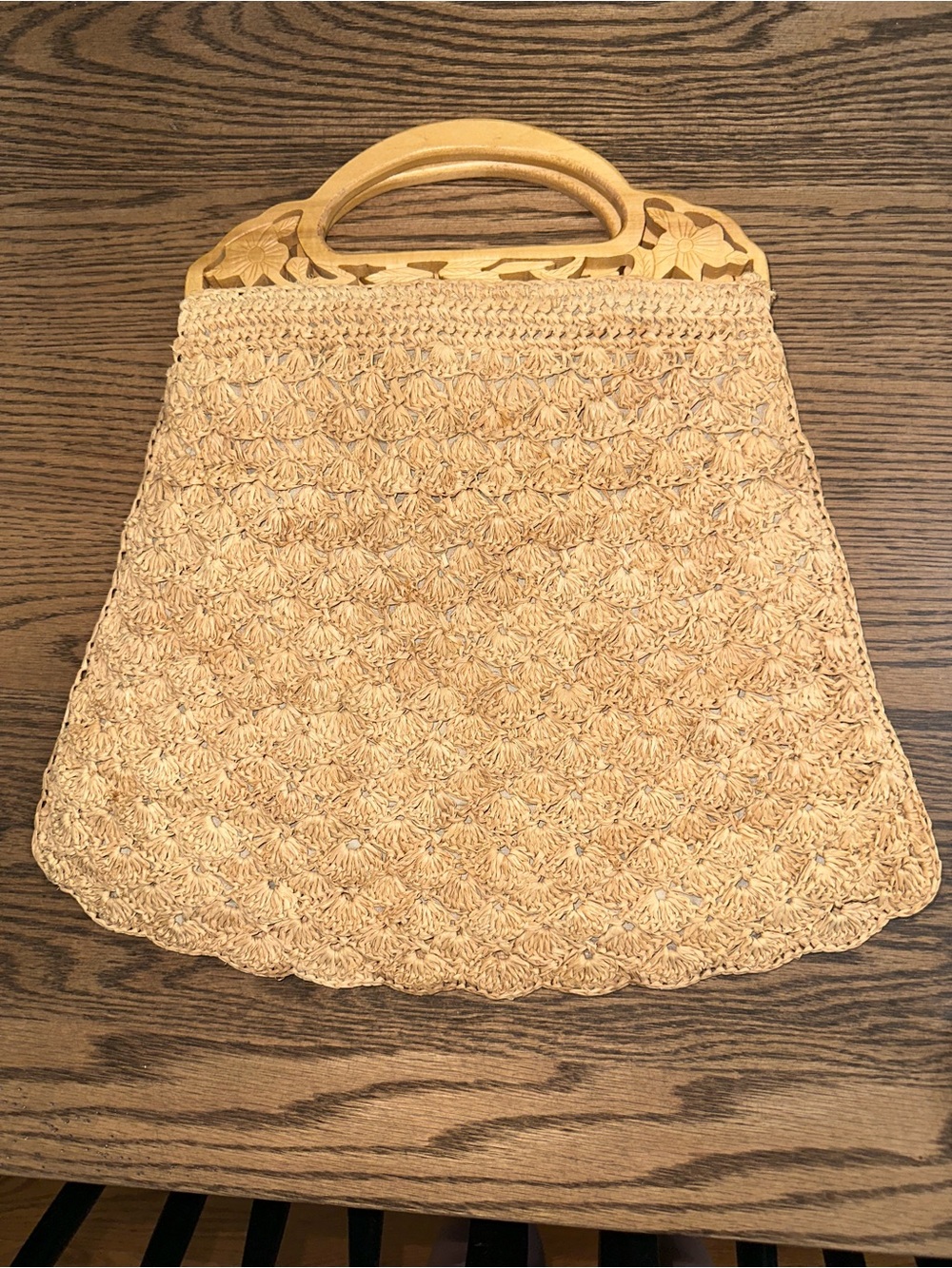 Vintage Straw Tote, scalloped Weave and Carved Wood Handles